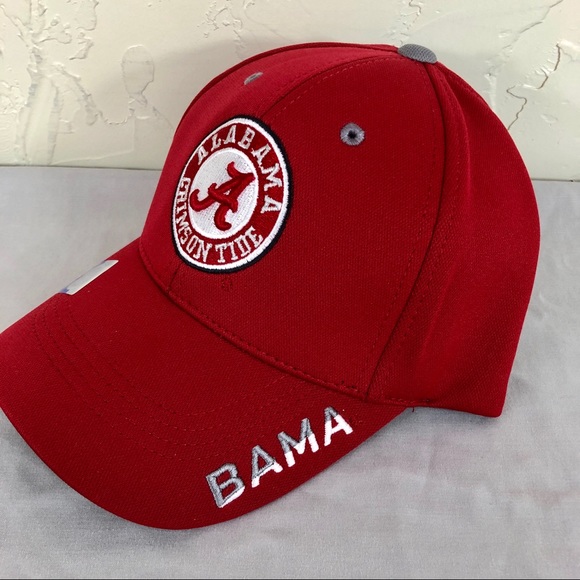 Captivating Headwear Other - NWT Alabama Crimson Tide Velcro Dad Cap